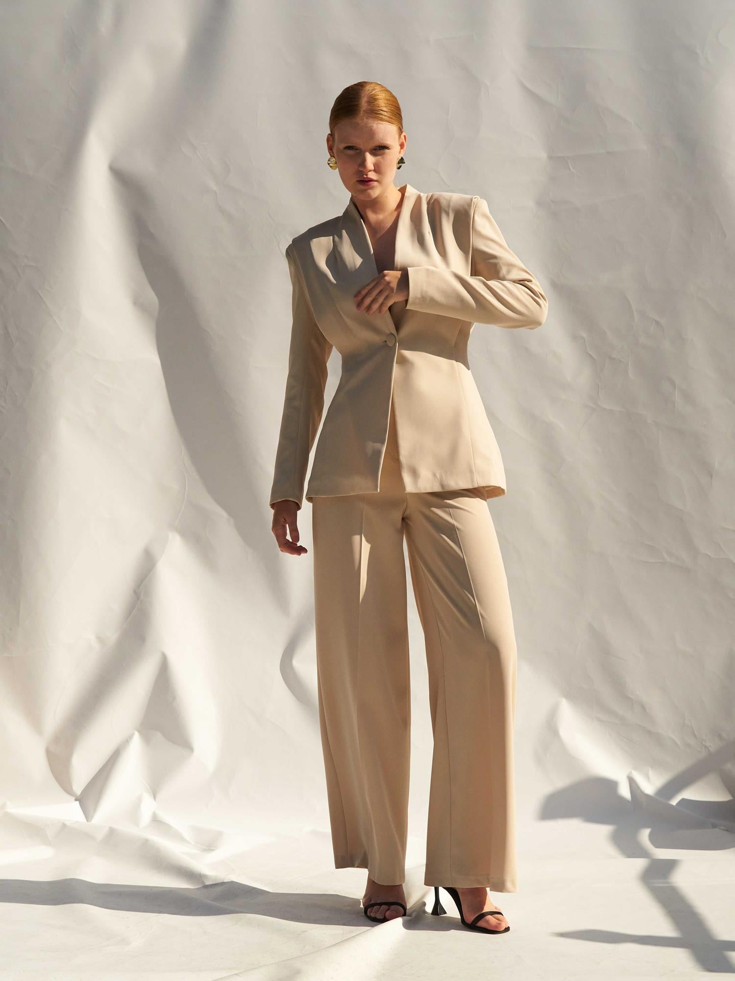 High-Waist Wide-Leg Fluid Trousers - Light Beige - Lefon - by Peralane - photo 4