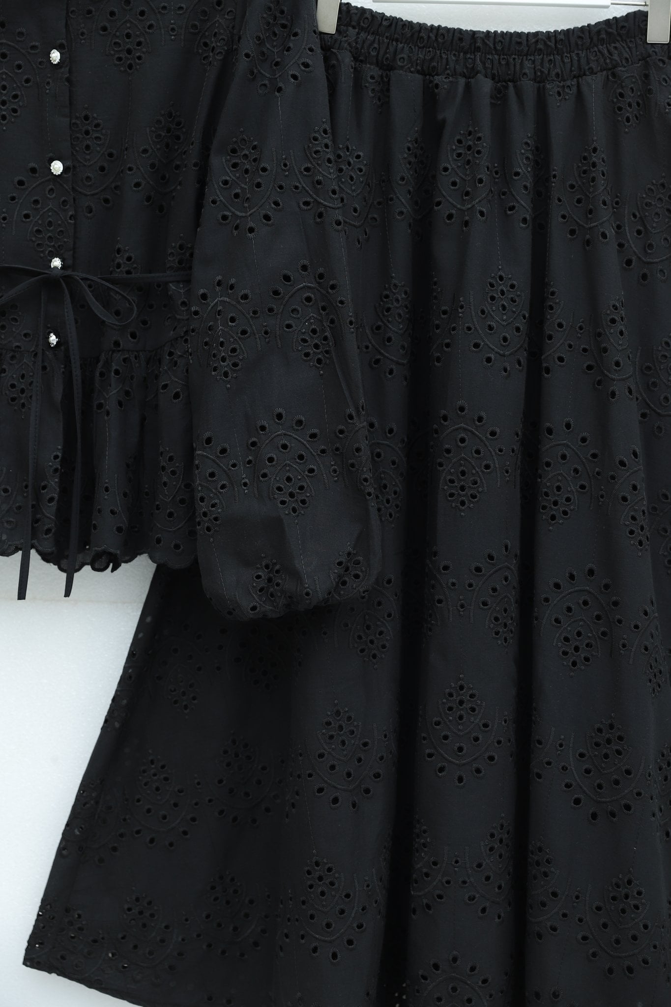 Black Long-Sleeved Midi Dress with Eyelet Pattern and Tie Waist - Podyumplus - by Peralane - photo 7