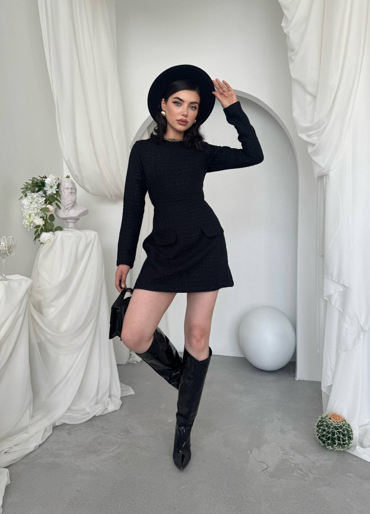 Black Long-Sleeved Tweed Mini Dress with Flap Pockets - Etika - by Peralane - photo 9