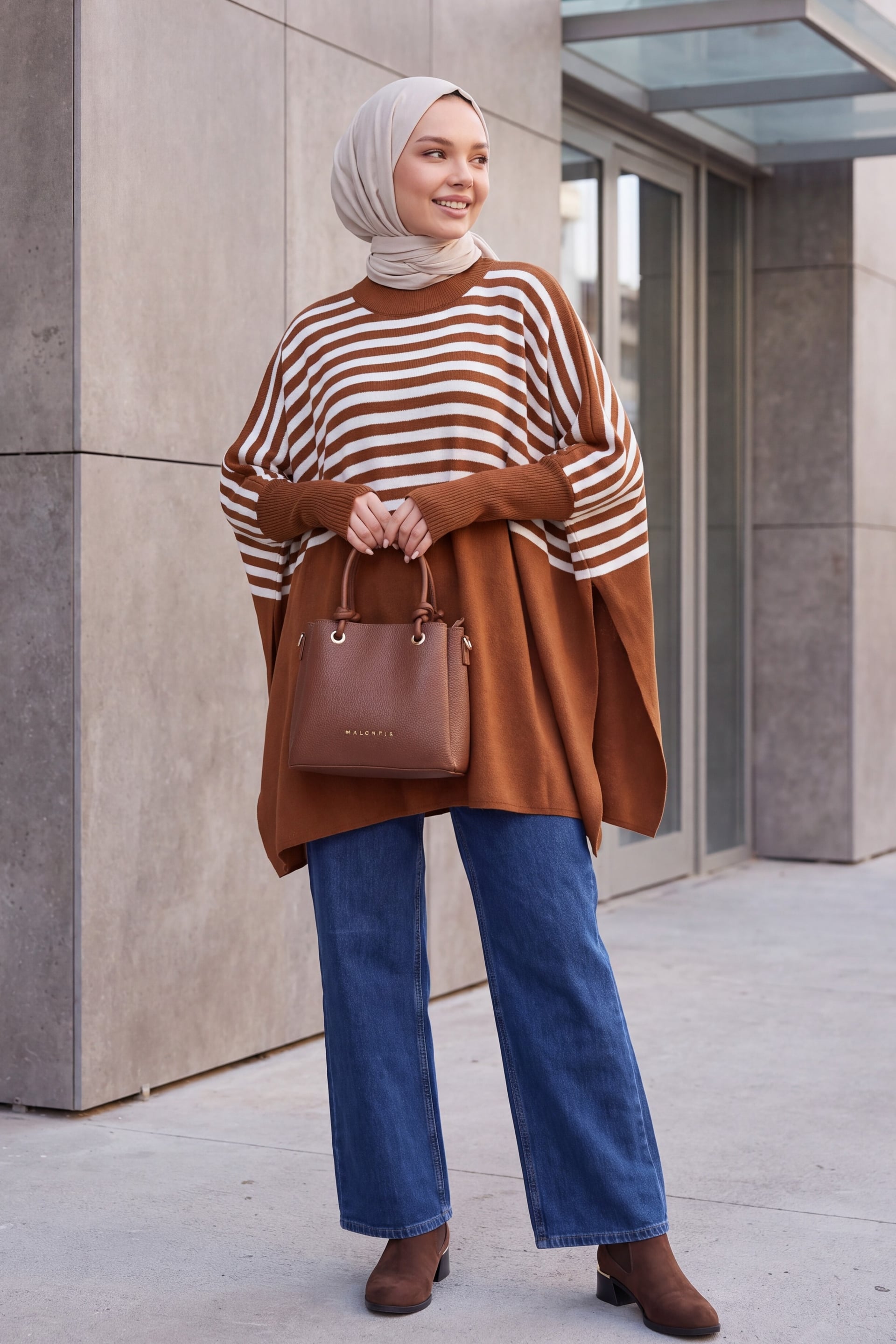 Suede Brown Oversize Poncho Sweater with Side Slits - Bigdart - by Peralane - photo 4