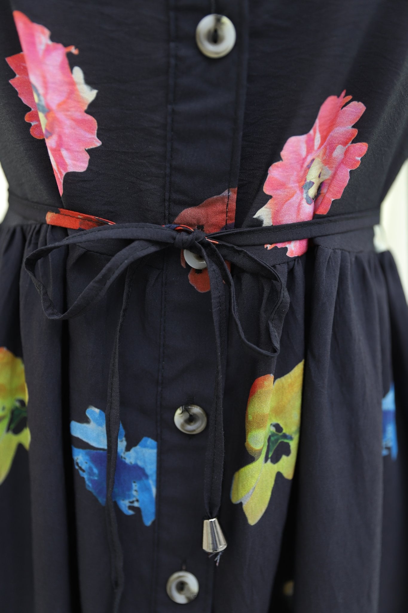 Floral Print Half-Button Tie-Waist Long-Sleeve Midi Dress in Dark Navy - Podyumplus - by Peralane - photo 6