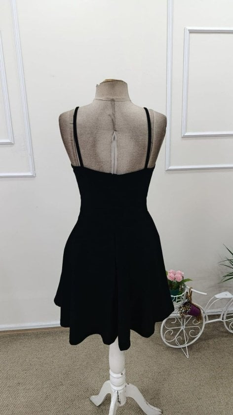 Women's Sleeveless V-Neck Crepe Dress with Spaghetti Straps - Janes - by Peralane - photo 7