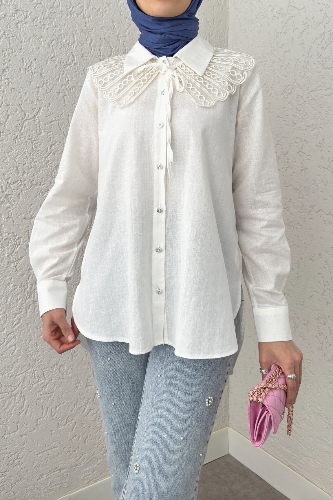 Women's White Long-Sleeved Shirt with Scalloped Collar and Tie Detail - Podyumplus - by Peralane