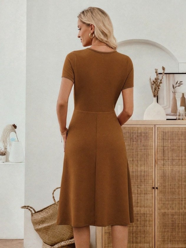Women's Short Sleeve Crew Neck Pocket Detail Midi Crepe Dress - Janes - by Peralane - photo 4