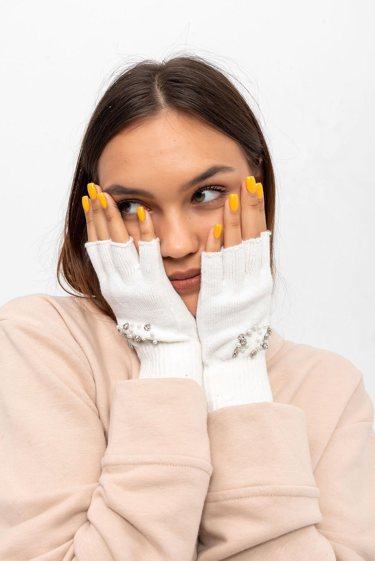 White Fingerless Knit Gloves with Pearl and Rhinestone Embellishment - Nesvay - by Peralane - photo 5