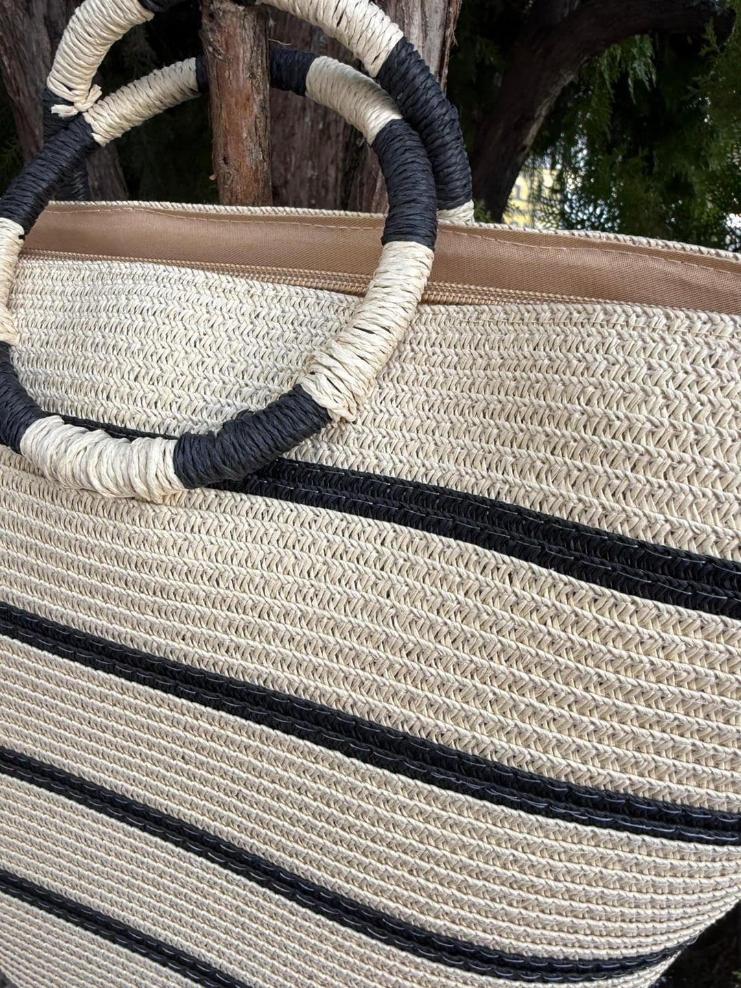 Ekru Black Striped Straw Tote Bag - Nesvay - by Peralane - photo 3