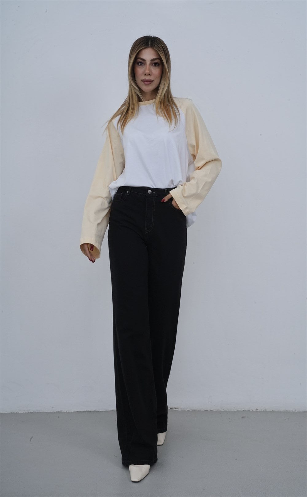 High Waist Loose Fit Cigarette Detail Black Black Jeans - Lacarino Jeans - by Peralane - photo 2
