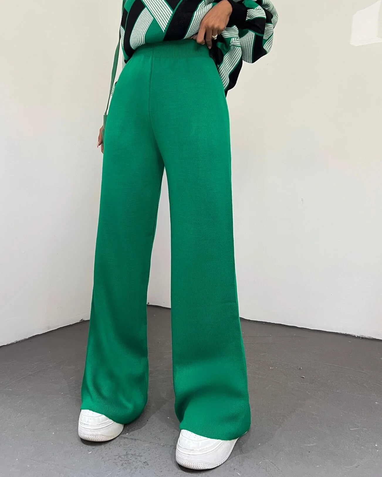 Green Knit Wide-Leg Trousers with Elastic Waistband - Podyumplus - by Peralane