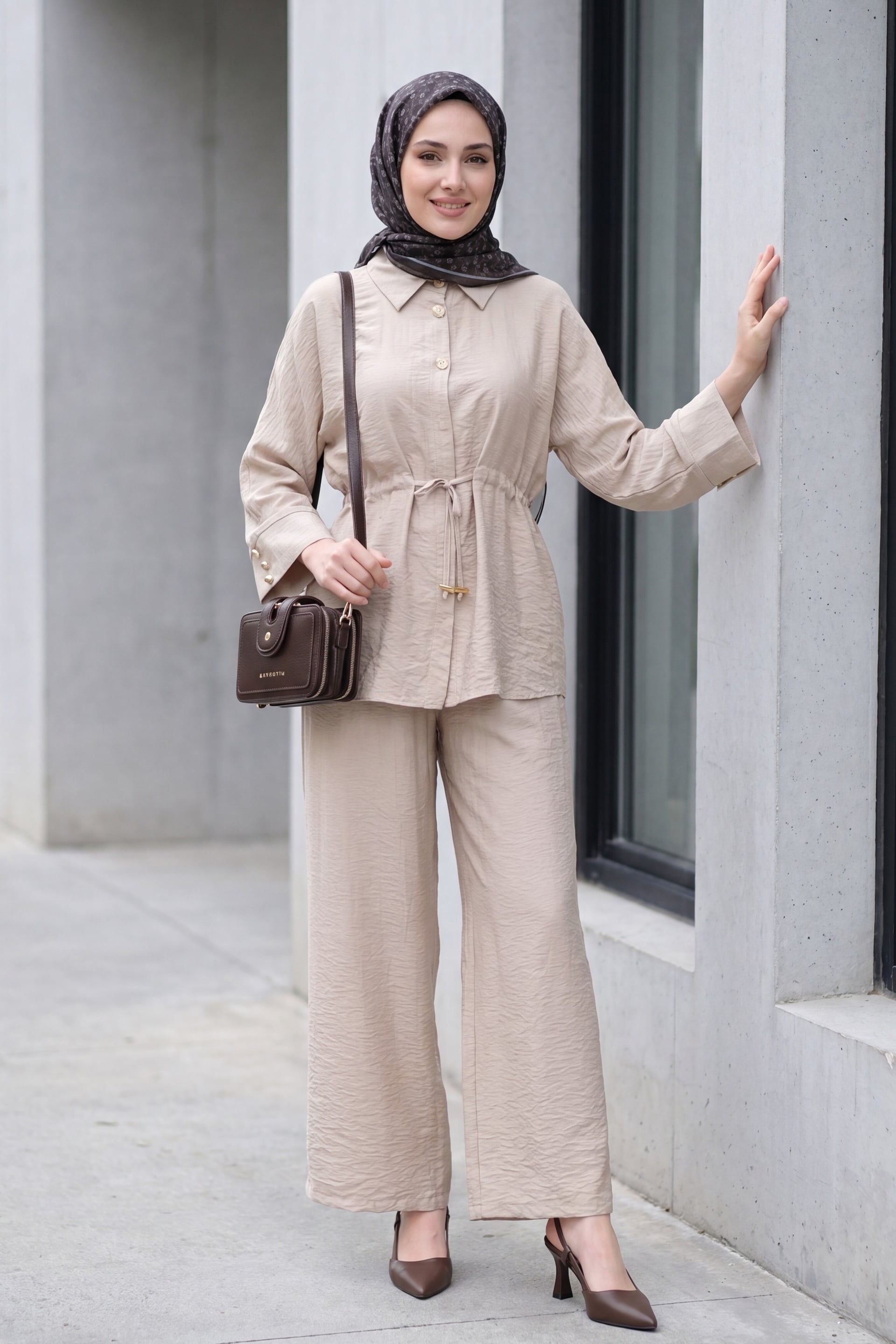 Cotton Crinkle Two-Piece Set with Tunnel Lace-Up Elastic Waist Trousers - Stone - Podyumplus - by Peralane