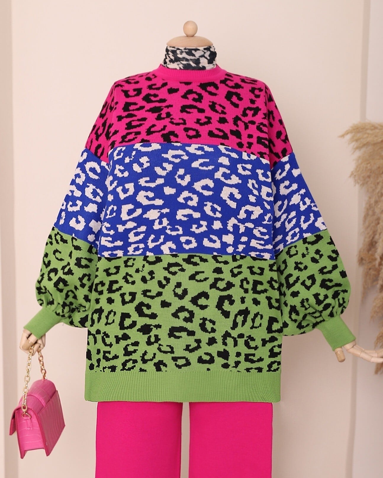 Fuchsia Leopard Print Knit Tunic with Balloon Sleeves - Podyumplus - by Peralane - photo 3
