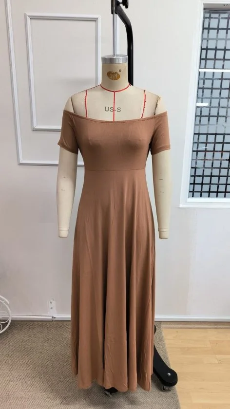 Women's Off-Shoulder Elasticated Long Viscose Dress - Janes - by Peralane - photo 4