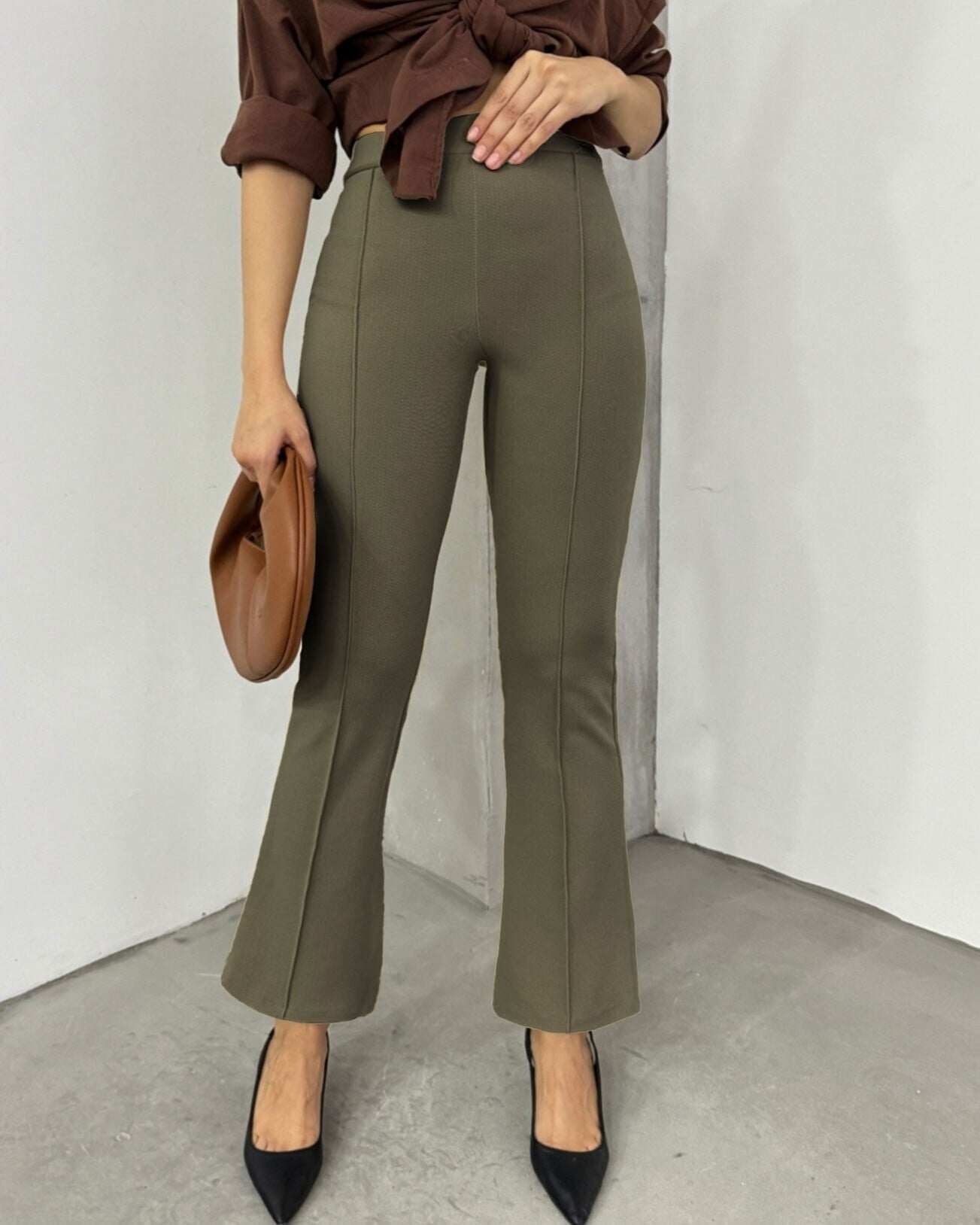 High-Waisted Flared Trousers in Olive Green - Podyumplus - by Peralane - photo 3