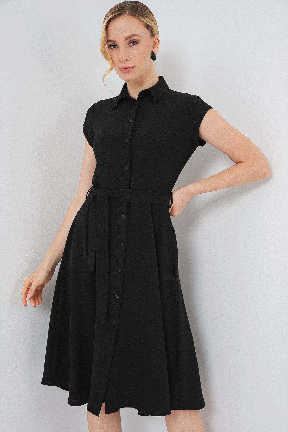 Black Button-Down Denim Dress with Tie Waist - Bigdart - by Peralane - photo 3