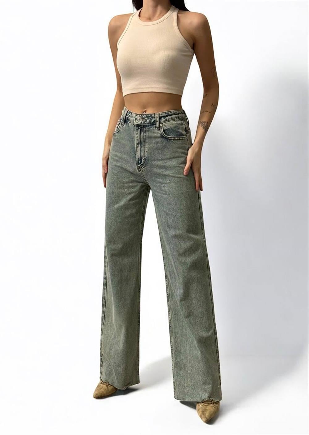 High Waist Wide Leg Distressed Hem Jeans with Crop Tank Top Set - Lacarino Jeans - by Peralane