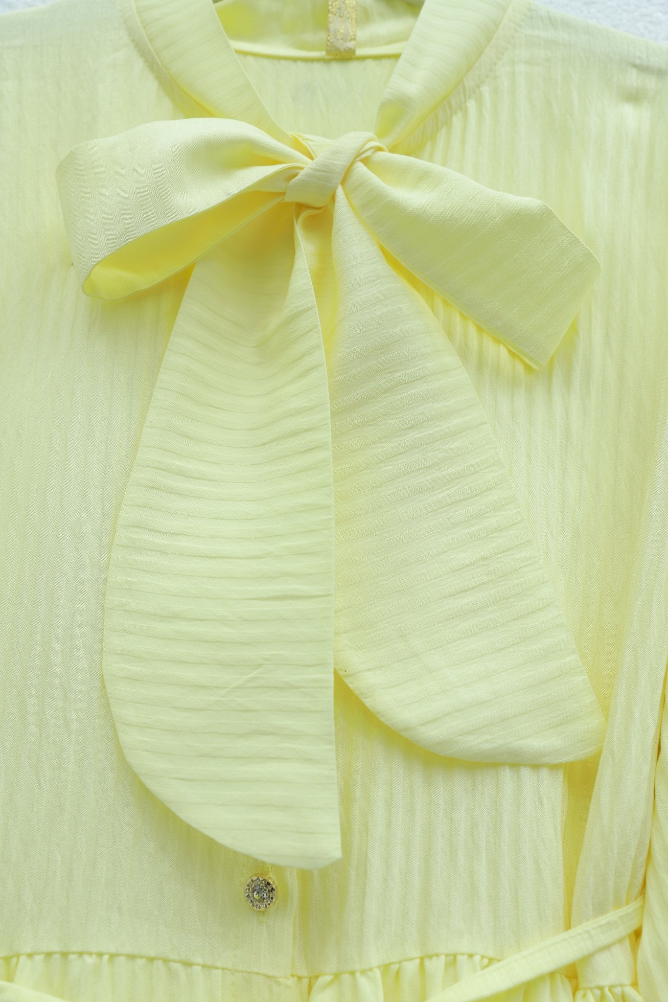 Pale Yellow Lace Trim Pleated Crepe Two-Piece Set with Tie Waist - Podyumplus - by Peralane - photo 6