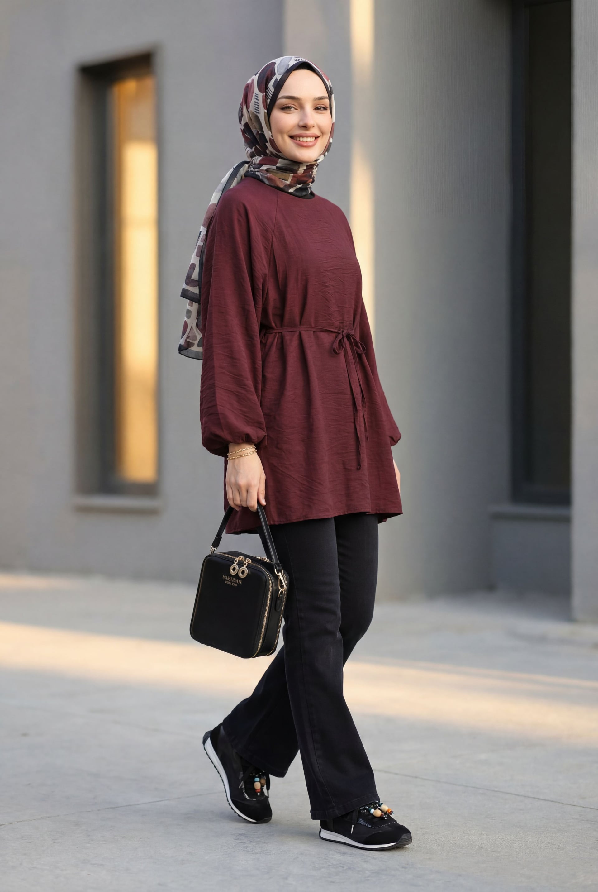 Black Wide-Leg Drawstring Trousers with Spanish Hem - Podyumplus - by Peralane - photo 4