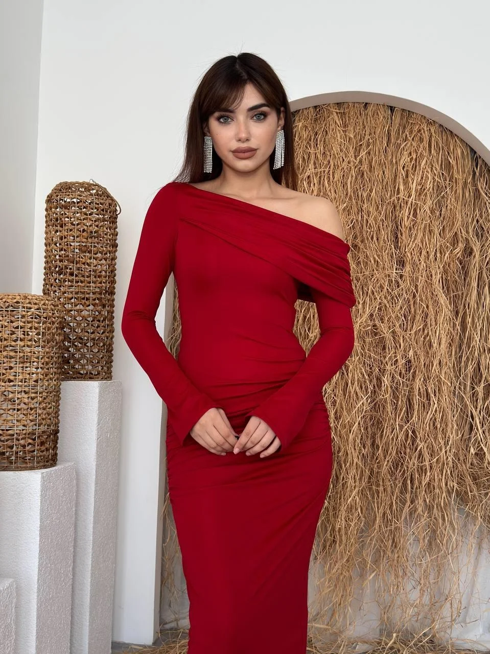 Off-Shoulder Long-Sleeve Jersey Dress in Red - Etika - by Peralane - photo 4