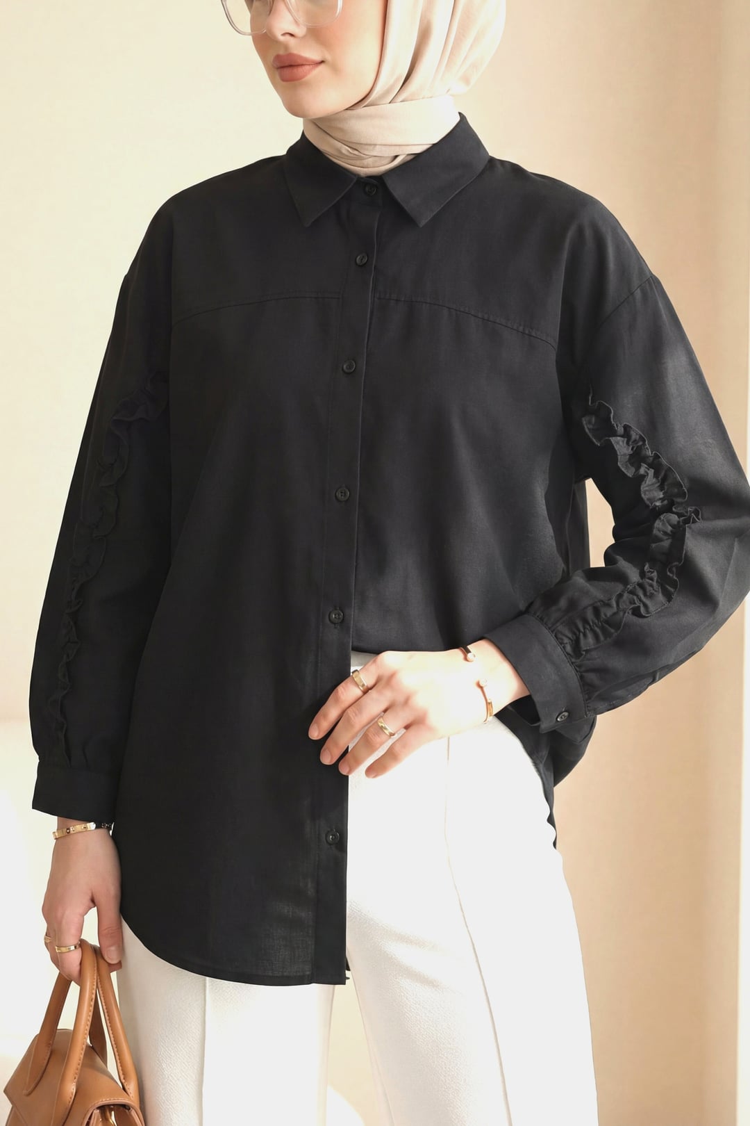 Ruffled Sleeve Buttoned Poplin Blouse - Black - Podyumplus - by Peralane