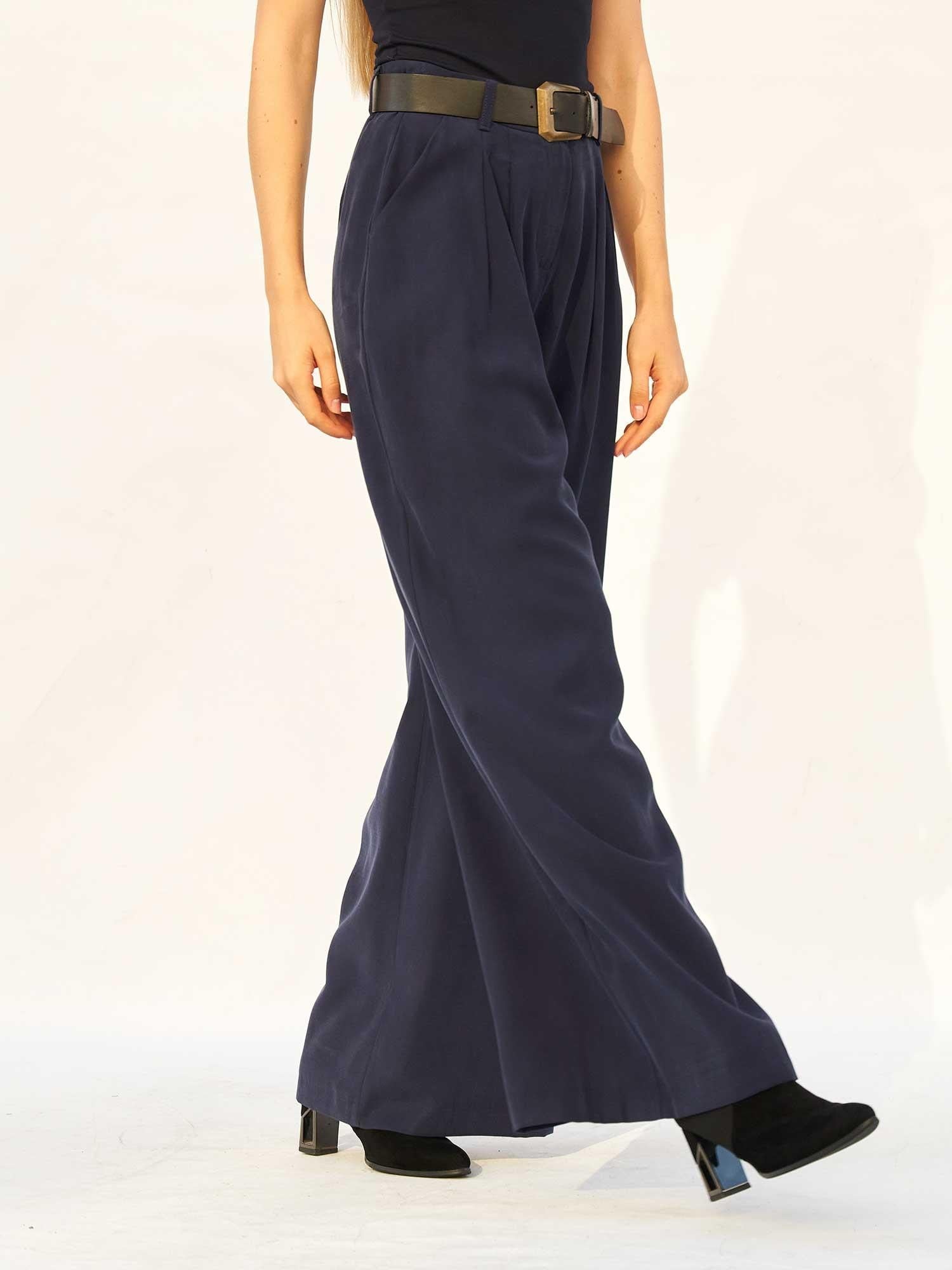 Navy Blue Belted Pleated Palazzo Trousers - Lefon - by Peralane - photo 7
