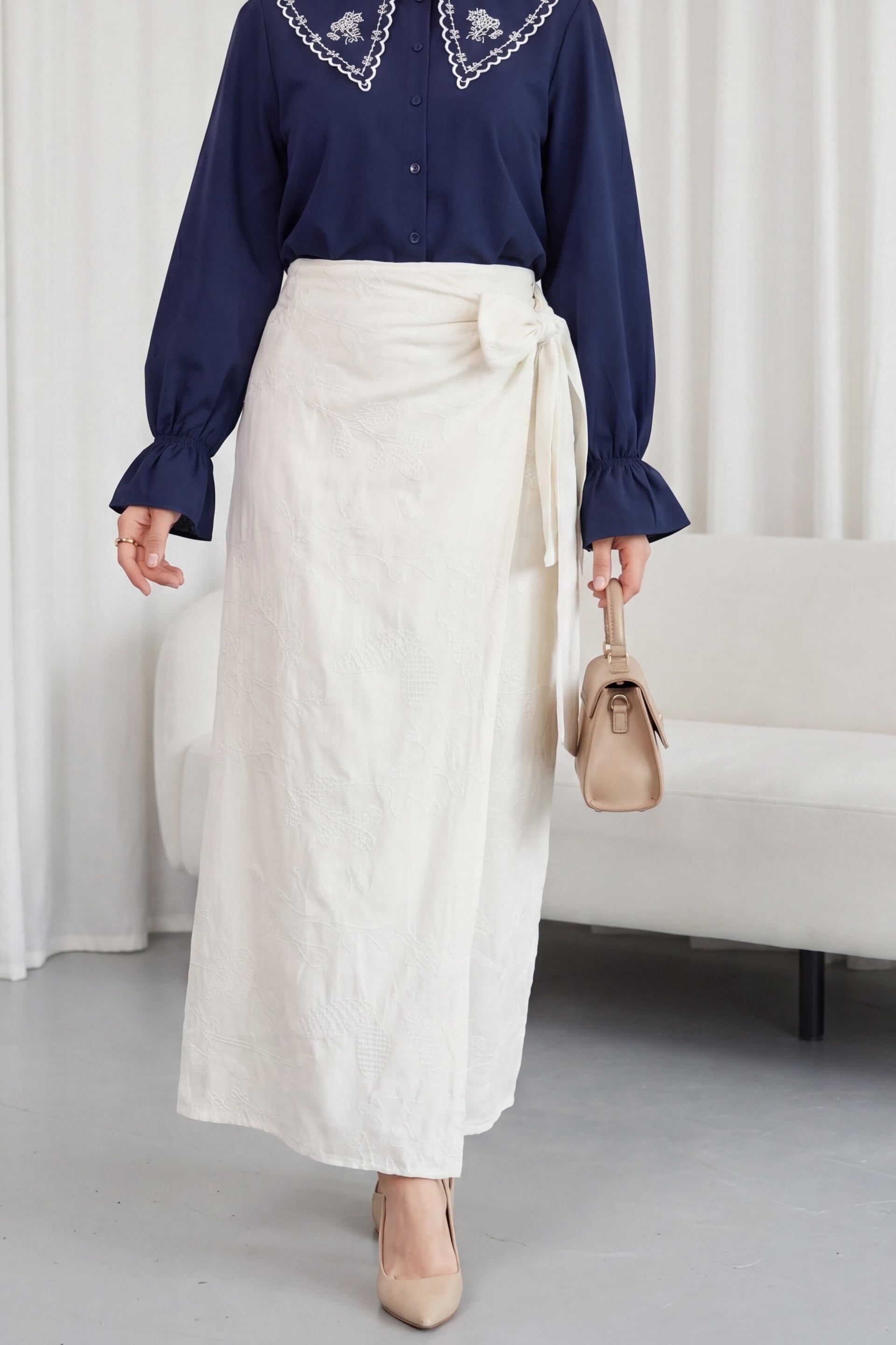 Two-Piece Linen Look Set: Patterned Skirt and Blouse with Scalloped Collar - Ecru - Podyumplus - by Peralane