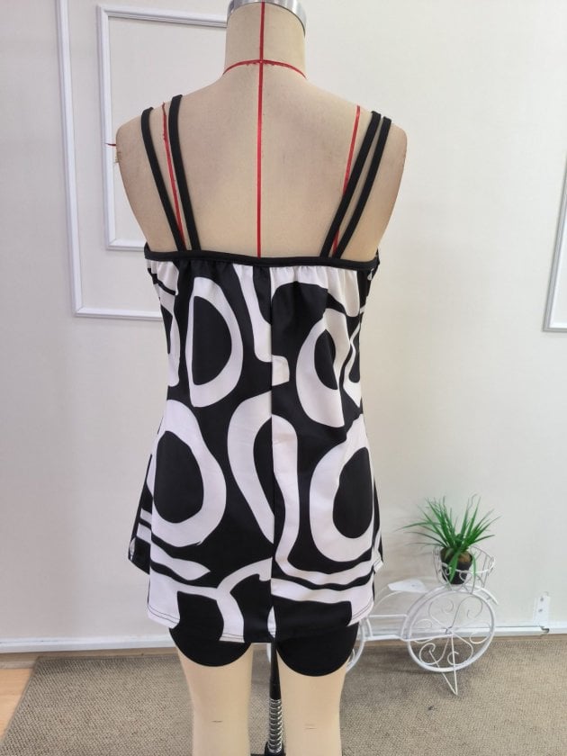 Women's Black White Print Scoop Neck One-Piece Swimsuit with Skirt Overlay and Attached Shorts - Janes - by Peralane - photo 5