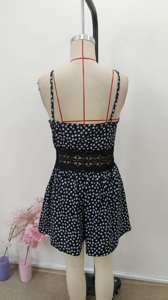 Women's V-Neck Spaghetti Strap Short Romper with Floral Print - Janes - by Peralane - photo 9