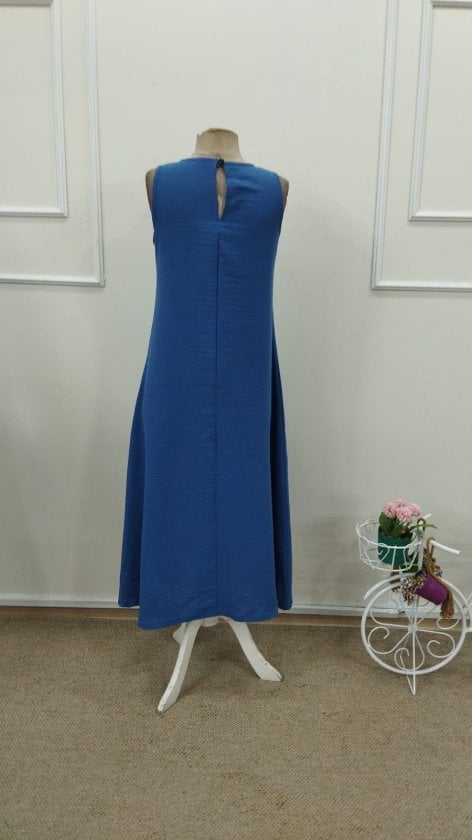 Women's Sleeveless Round Neck A-Line Midi Dress with Pockets - Janes - by Peralane - photo 6