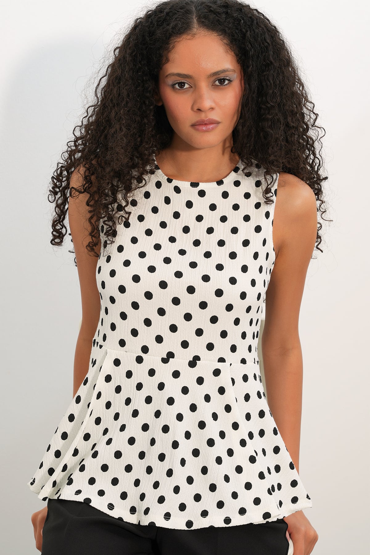 Women's Sleeveless Polka Dot Blouse 40021 - White - Bigdart - by Peralane - photo 6