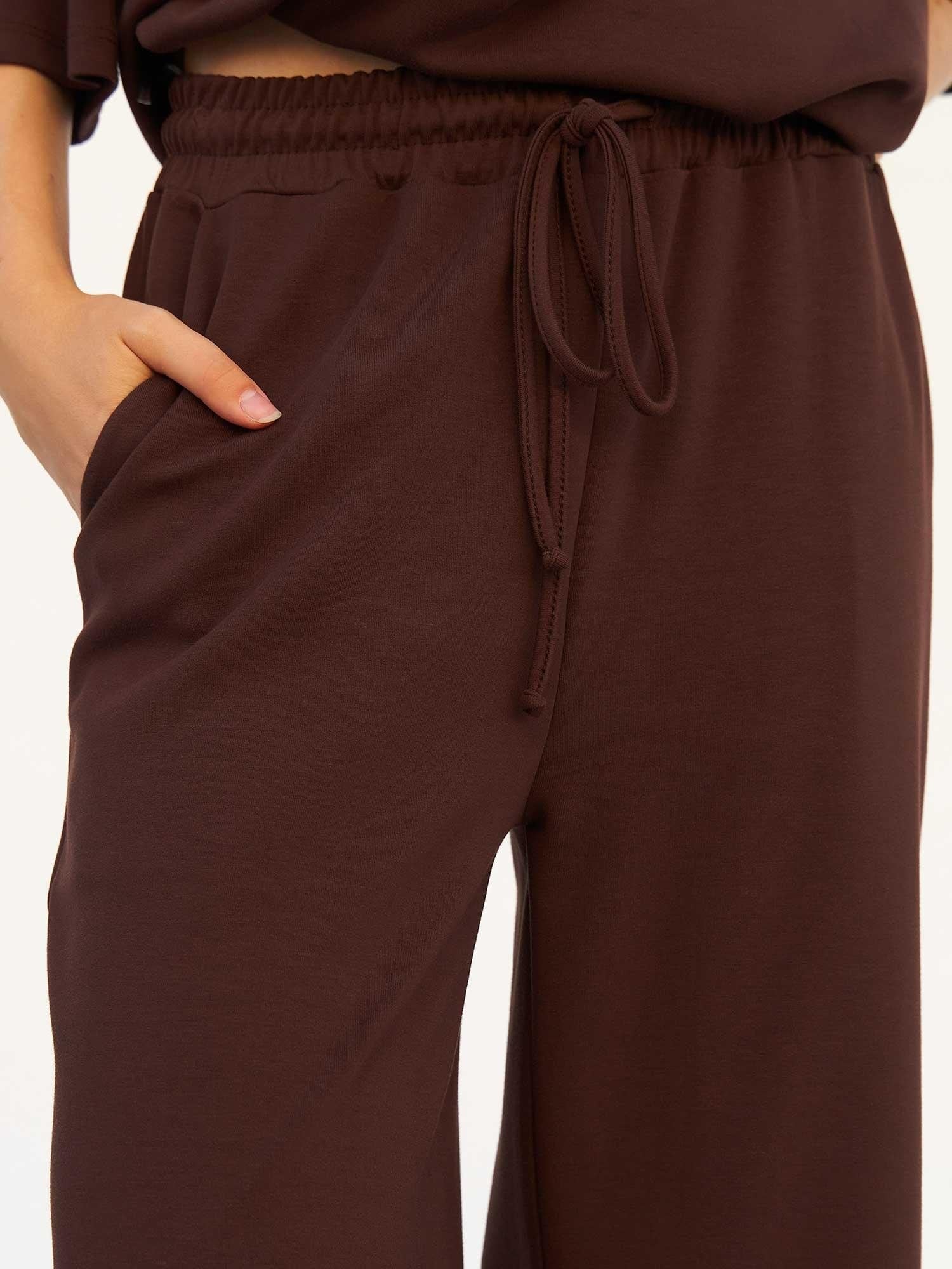Women's Two-Piece Loungewear Set - Dark Brown, Drawstring Trousers and V-Neck Top - Lefon - by Peralane - photo 10