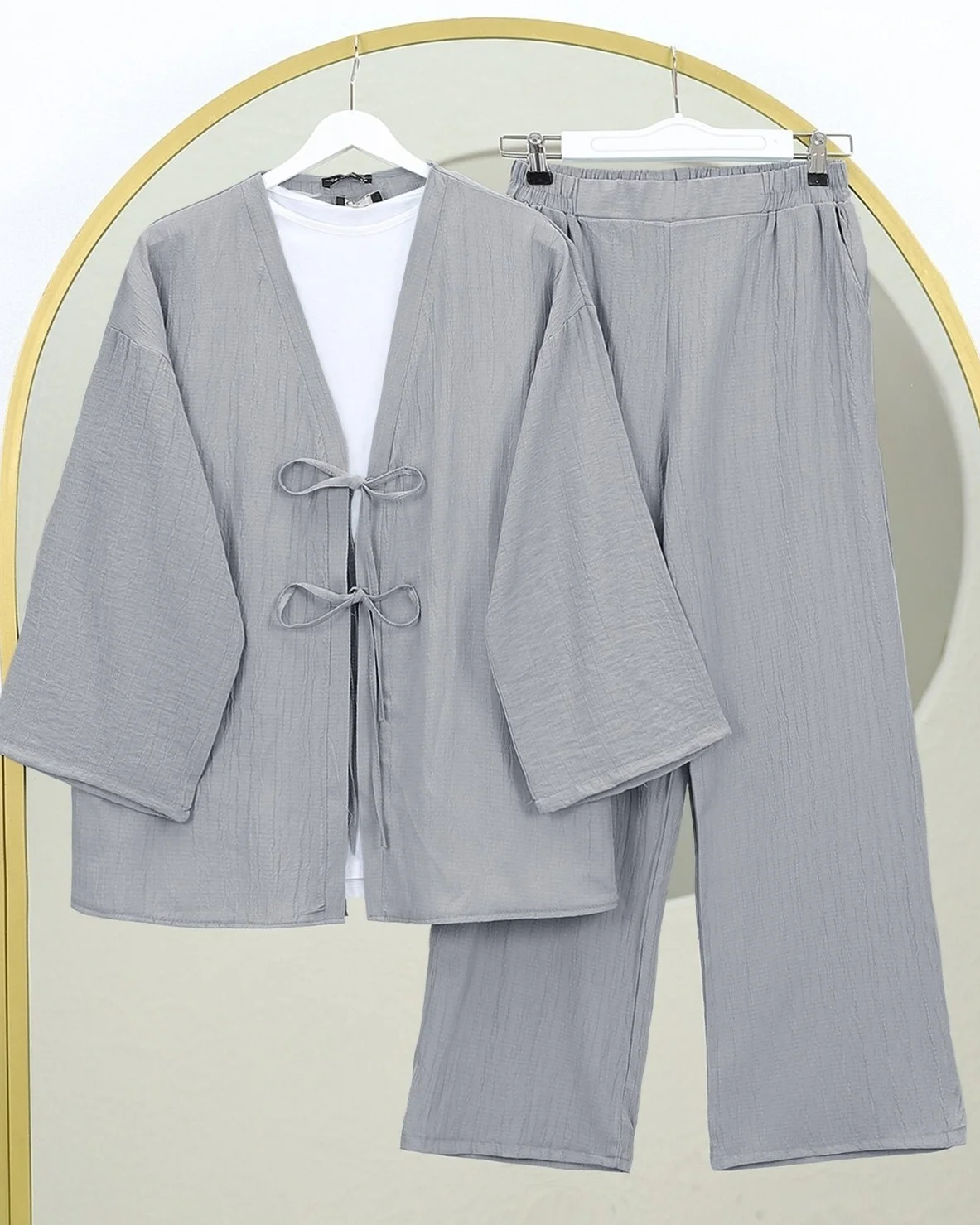Women's Crinkled Lounge Set with Tie-Front Jacket and Wide-Leg Trousers - Grey - Podyumplus - by Peralane - photo 3
