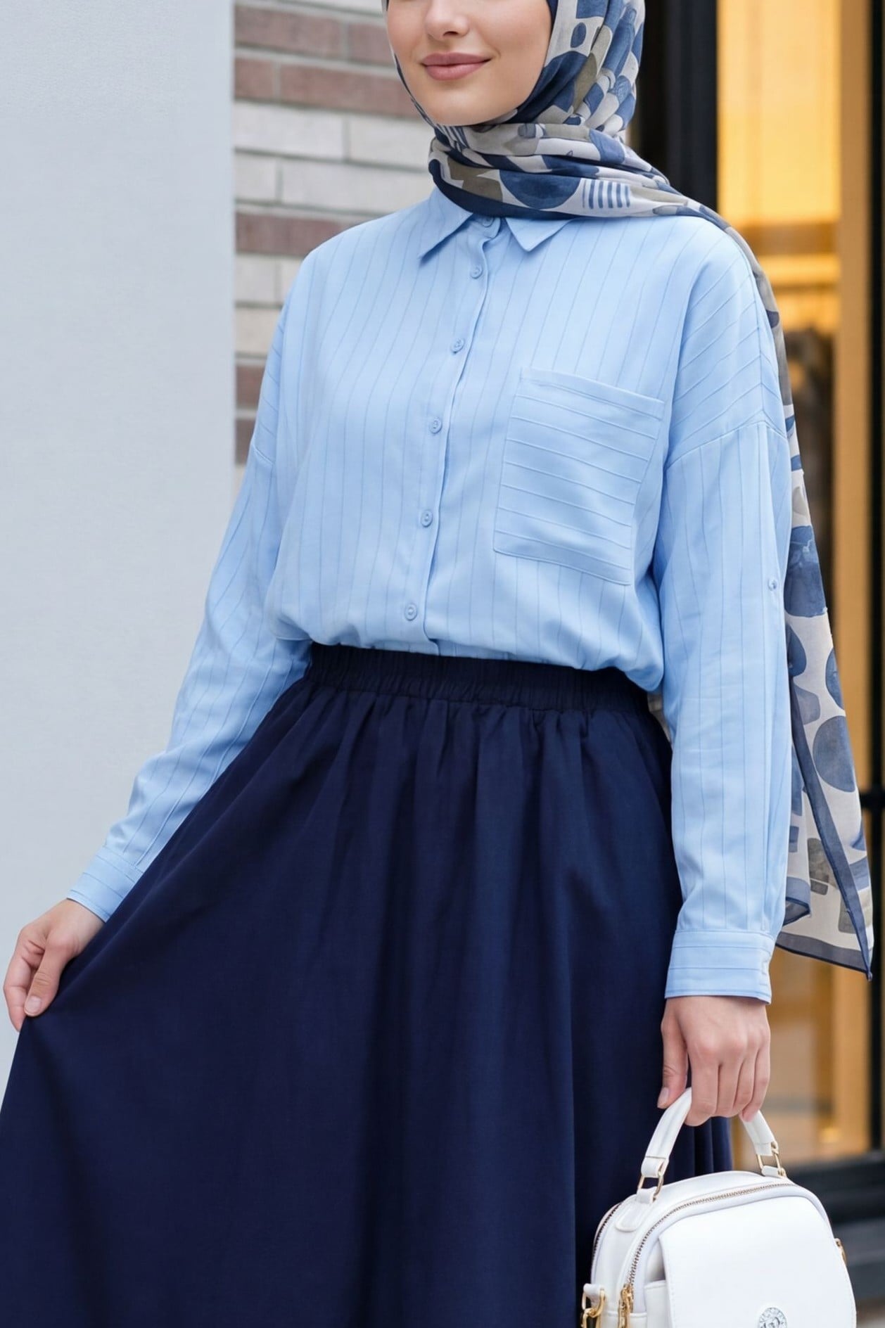 Oversize Linen-Blend Shirt with Chest Pockets and Long Back - Baby Blue - Podyumplus - by Peralane - photo 2