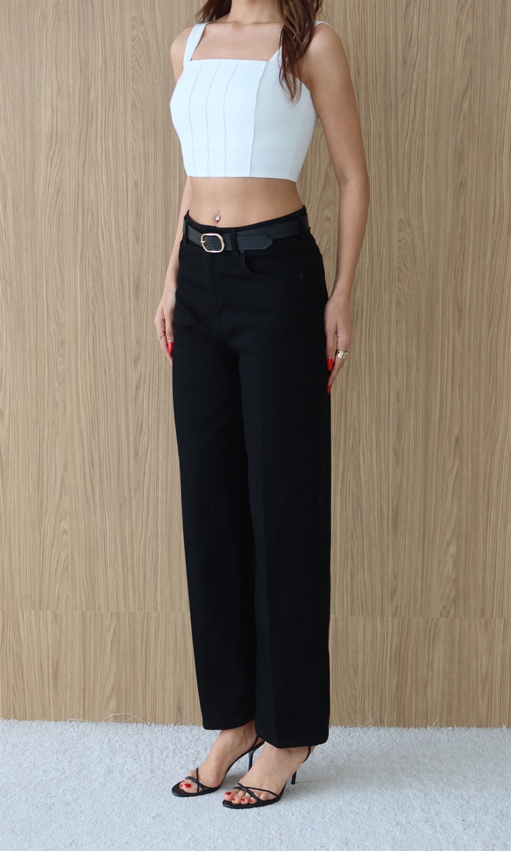 High Waist Belt Detail Balloon Fit Black Denim Trousers - Lacarino Jeans - by Peralane