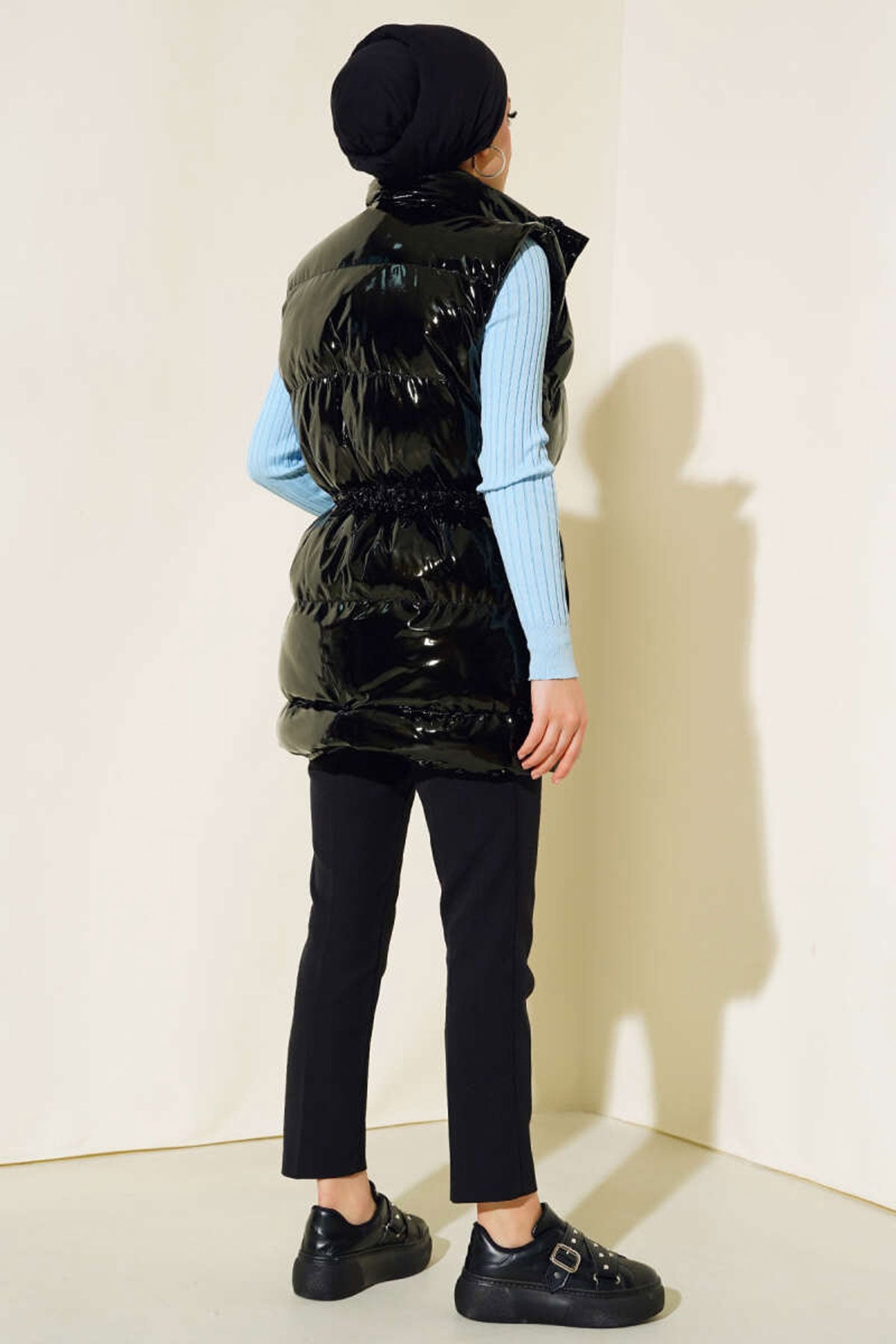 Long Modest Puffer Vest with Removable Faux Fur Hood - Black - Bigdart - by Peralane - photo 3