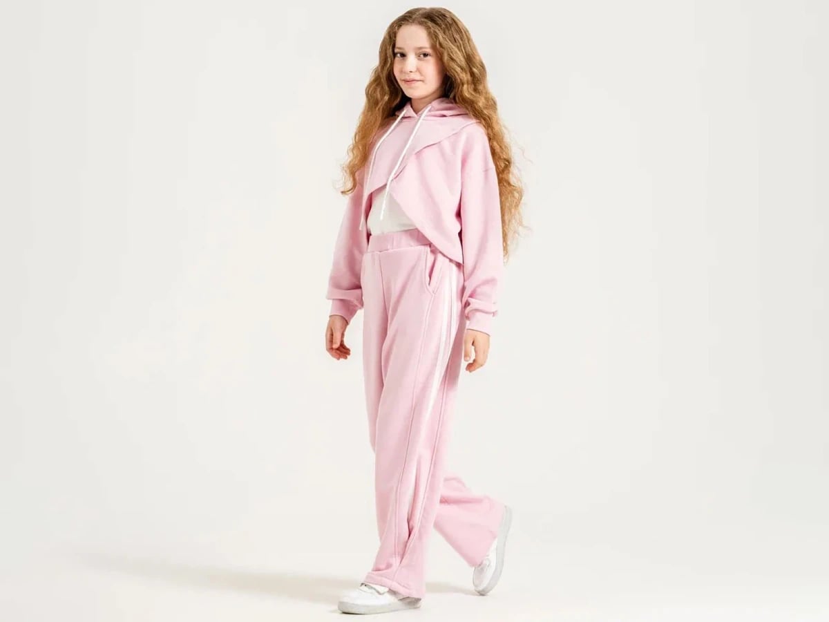 Girls' Cropped Hoodie and Trousers Loungewear Set in Pink - ÖZ Bebe - by Peralane