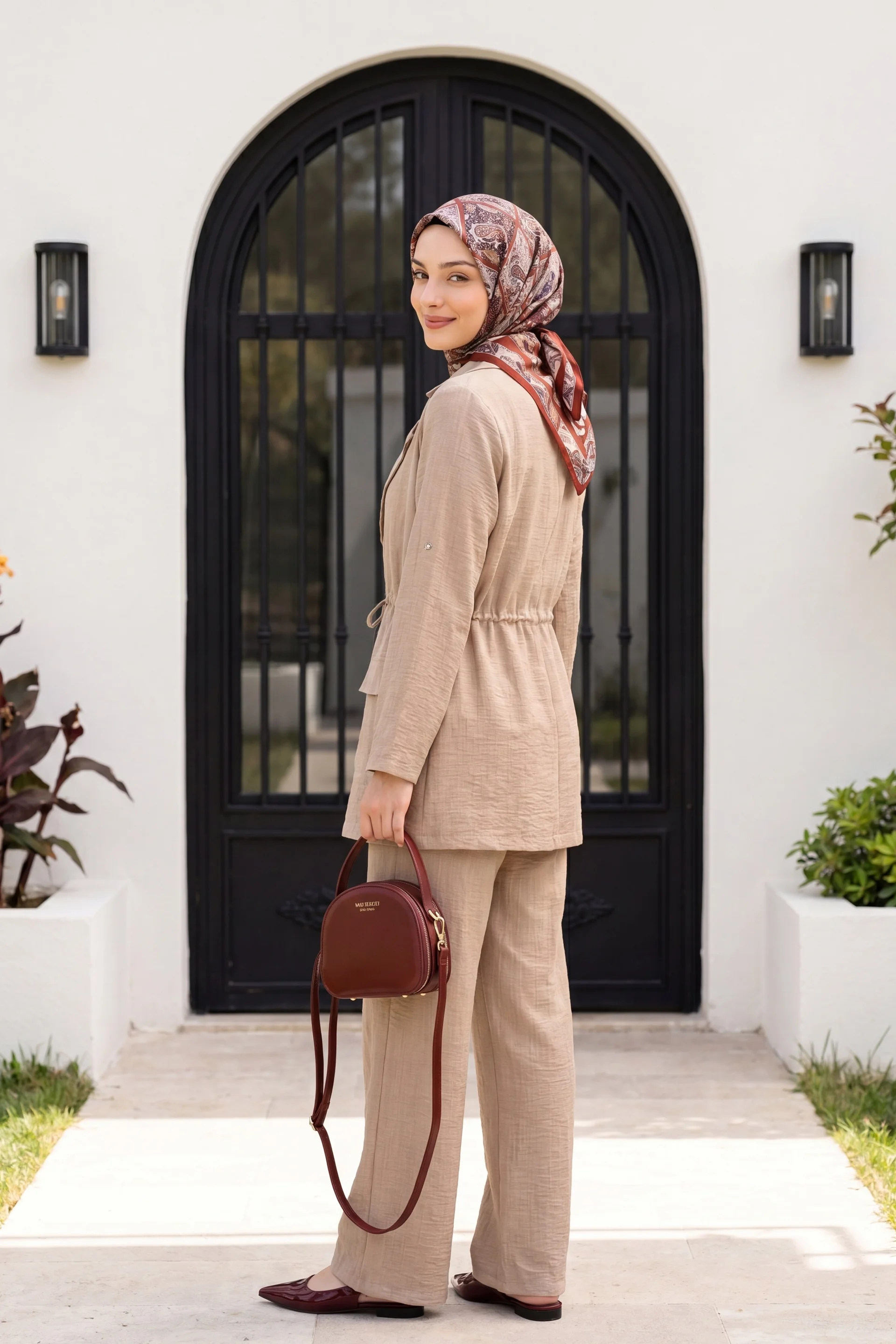 Linen Look Blazer and Wide-Leg Trouser Set in Mink - Podyumplus - by Peralane - photo 4
