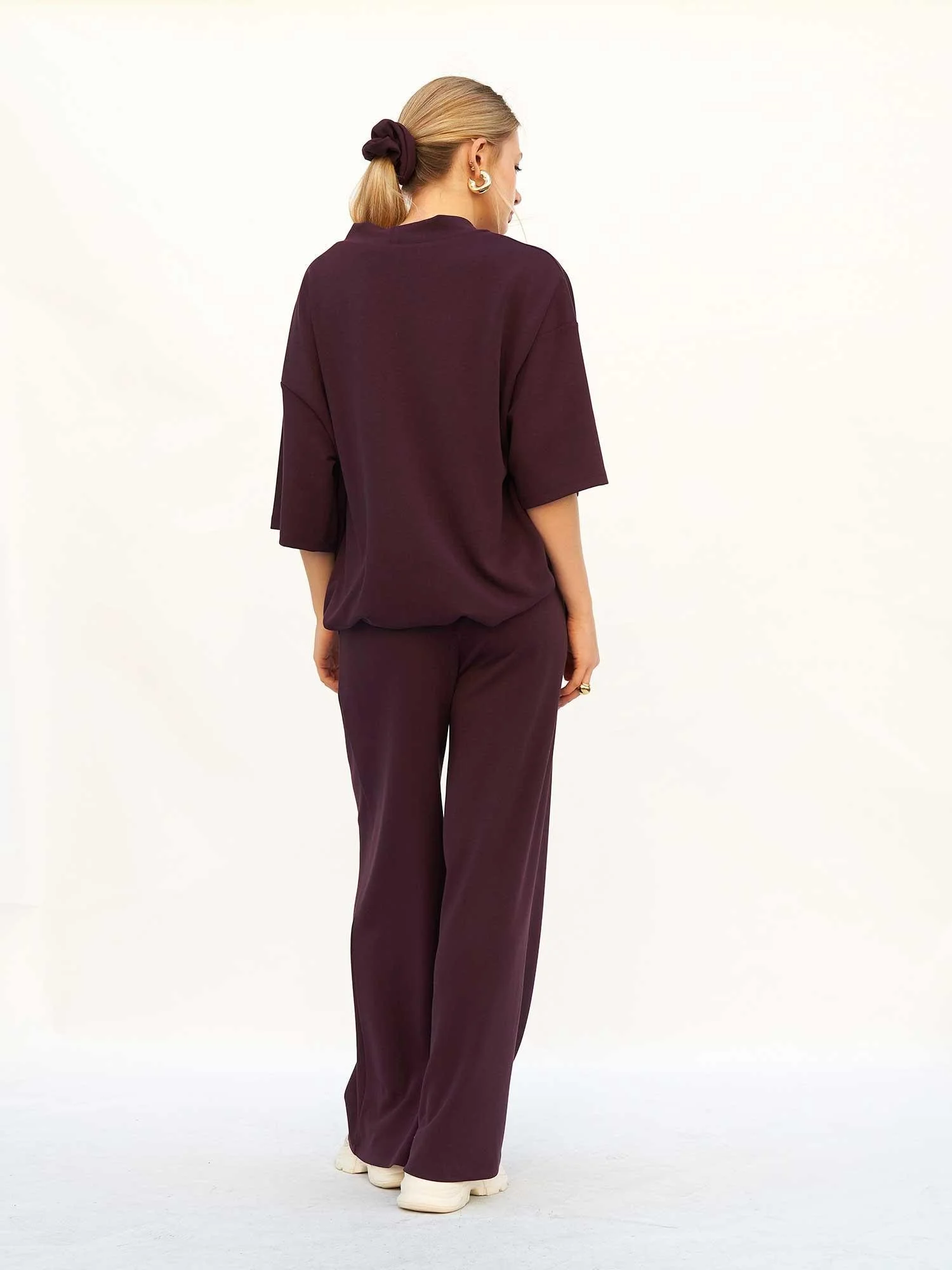 Women's Knit Lounge Set with V-Neck Top and Drawstring Trousers - Lefon - by Peralane - photo 3