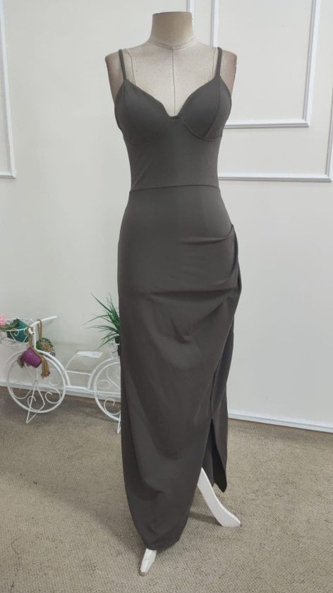 Women's Long Crepe Dress with Deep V-Neck and High Slit - Janes - by Peralane - photo 4