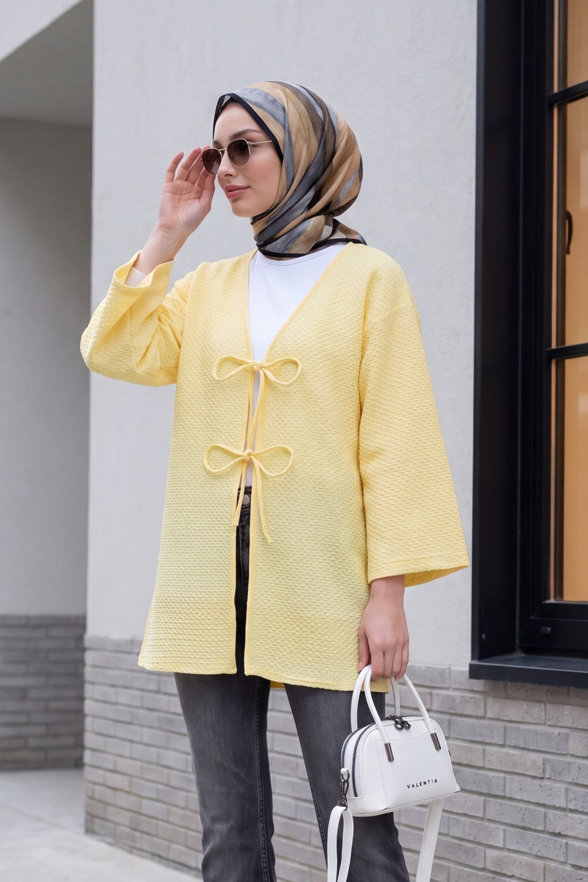 Front Double-Tie Honeycomb Pattern Kimono - Light Yellow - Podyumplus - by Peralane - photo 2