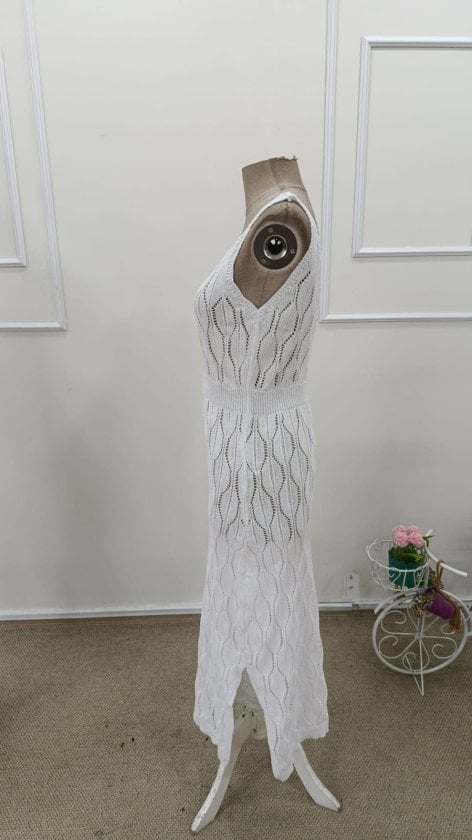 Women's Sleeveless V-Neck Long Knit Dress - Janes - by Peralane - photo 8