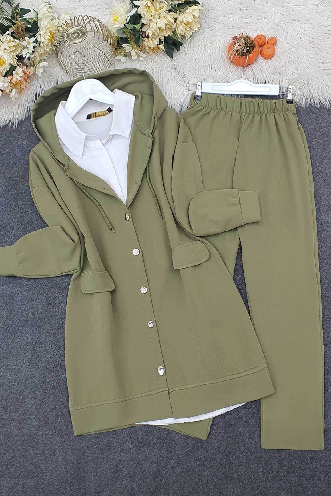 Hooded Zip-Up Tracksuit with Flap Pockets and Trousers - Olive Green - Podyumplus - by Peralane - photo 3