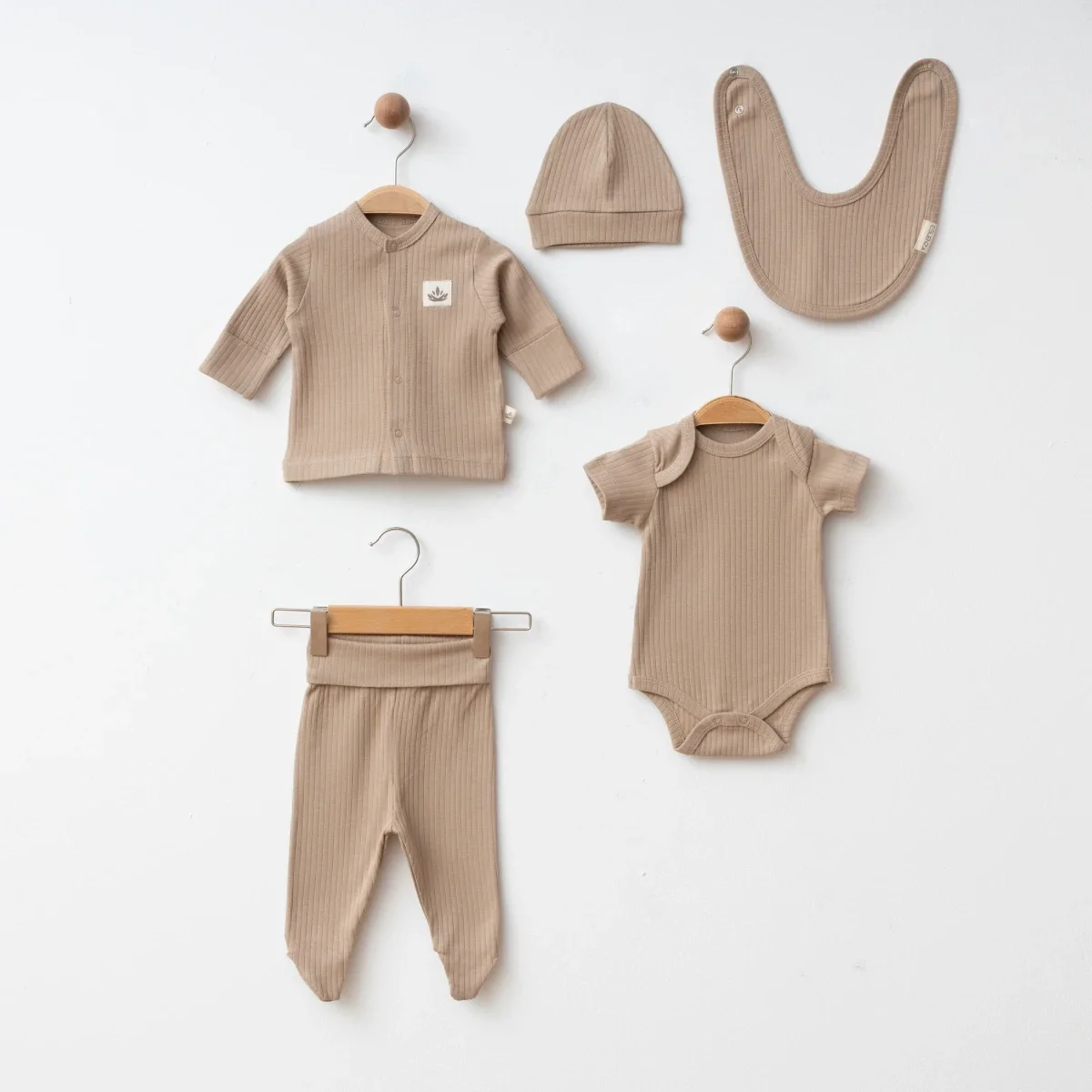 Organic 5 Piece Newborn Baby Set - Brown - ESL-2072 - Eslenza - by Peralane