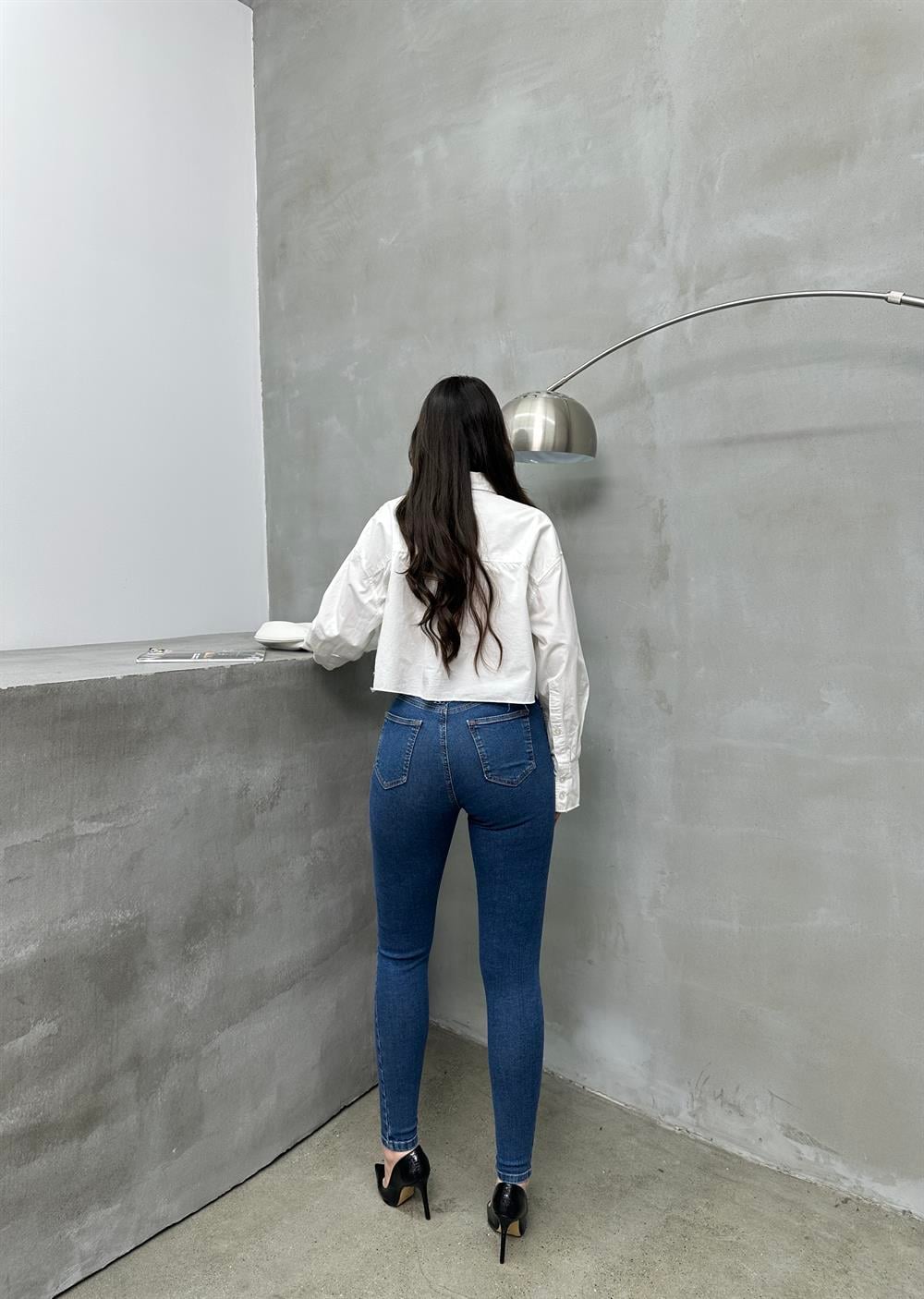 High Waist Slim Fit Blue Jean Trousers for Women - Lacarino Jeans - by Peralane - photo 5