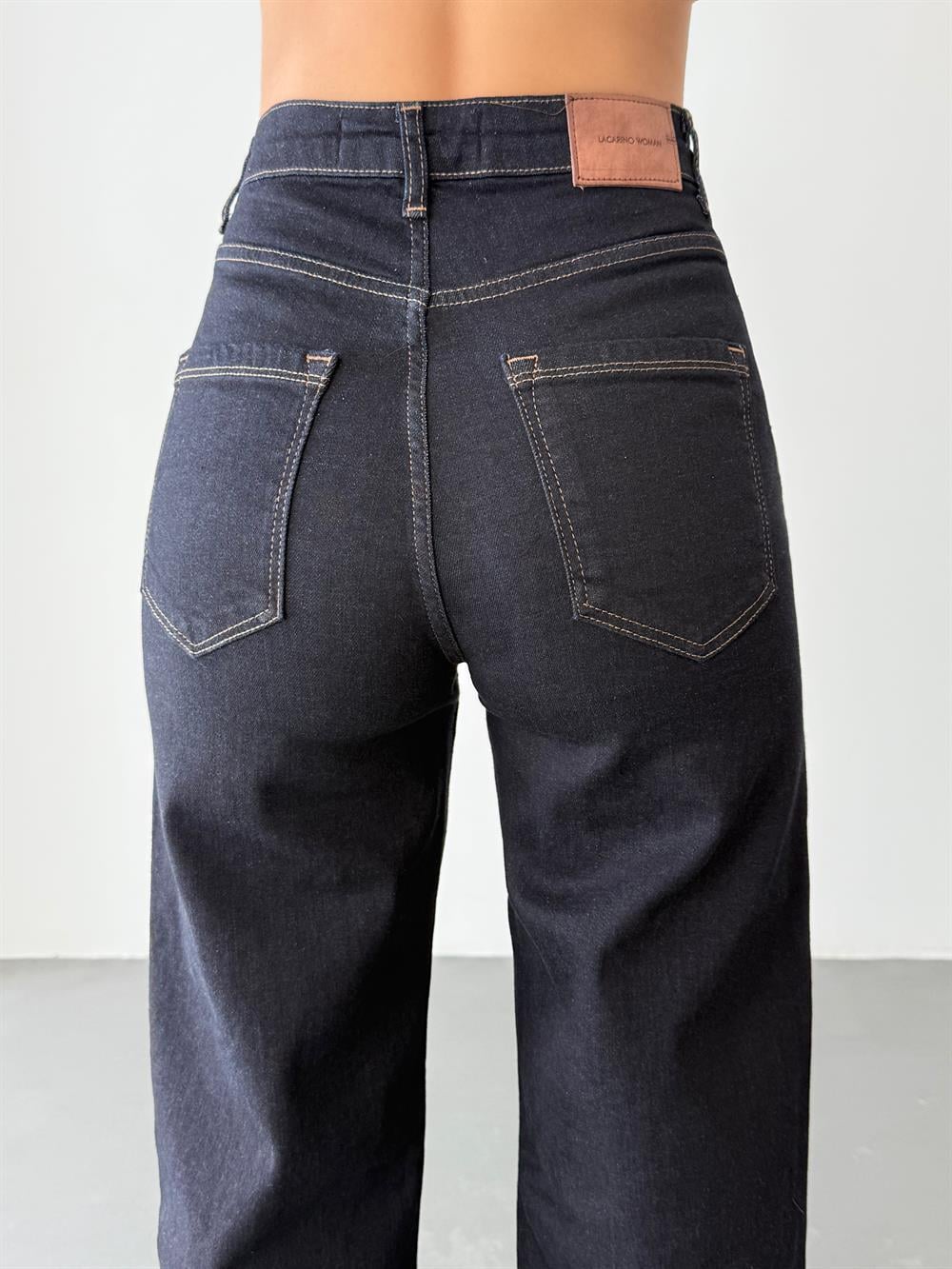 Women's High Waist Flared Rinse Jeans with Frayed Hem - Lacarino Jeans - by Peralane - photo 6
