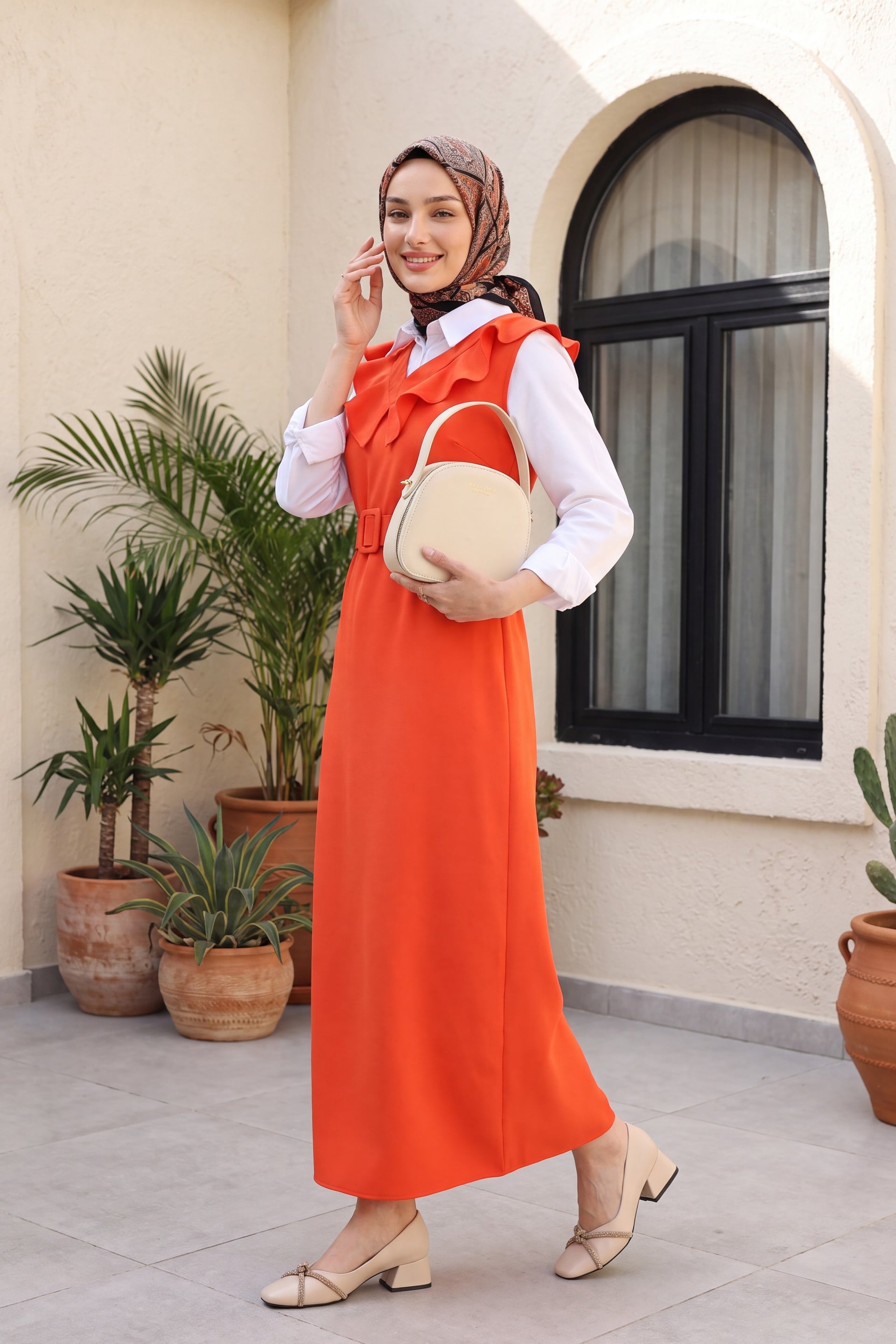 V-Neck Ruffled Belted Maxi Jile Dress with Blouse - Pomegranate - Podyumplus - by Peralane - photo 4