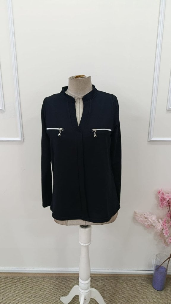 Women's Long-Sleeved V-Neck Blouse with Notched Collar and Zip Details - Janes - by Peralane - photo 5