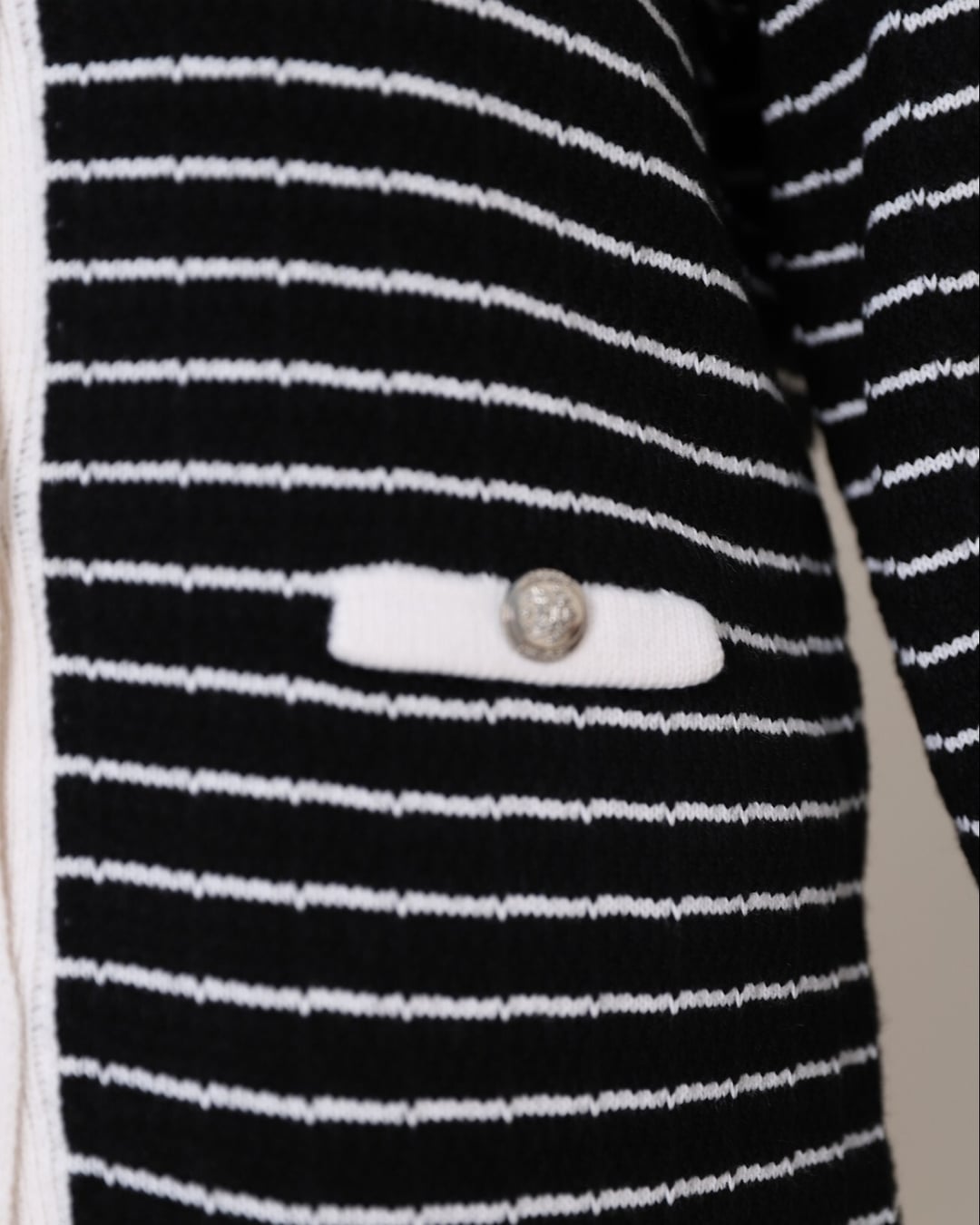 Striped Button-Front Cardigan with Pocket Details - Black - Podyumplus - by Peralane - photo 4