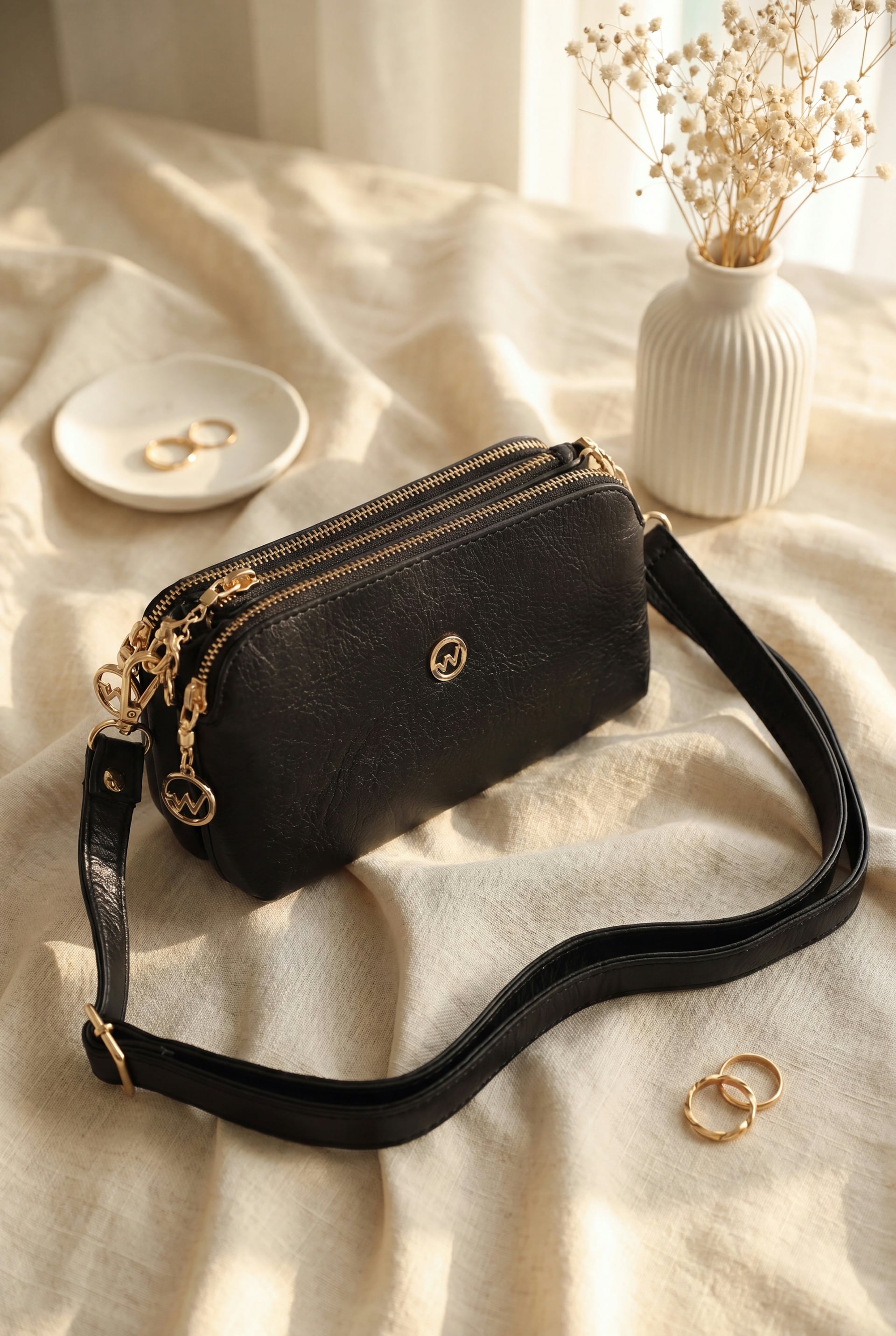 Three-Compartment Crossbody Bag - Black - Podyumplus - by Peralane