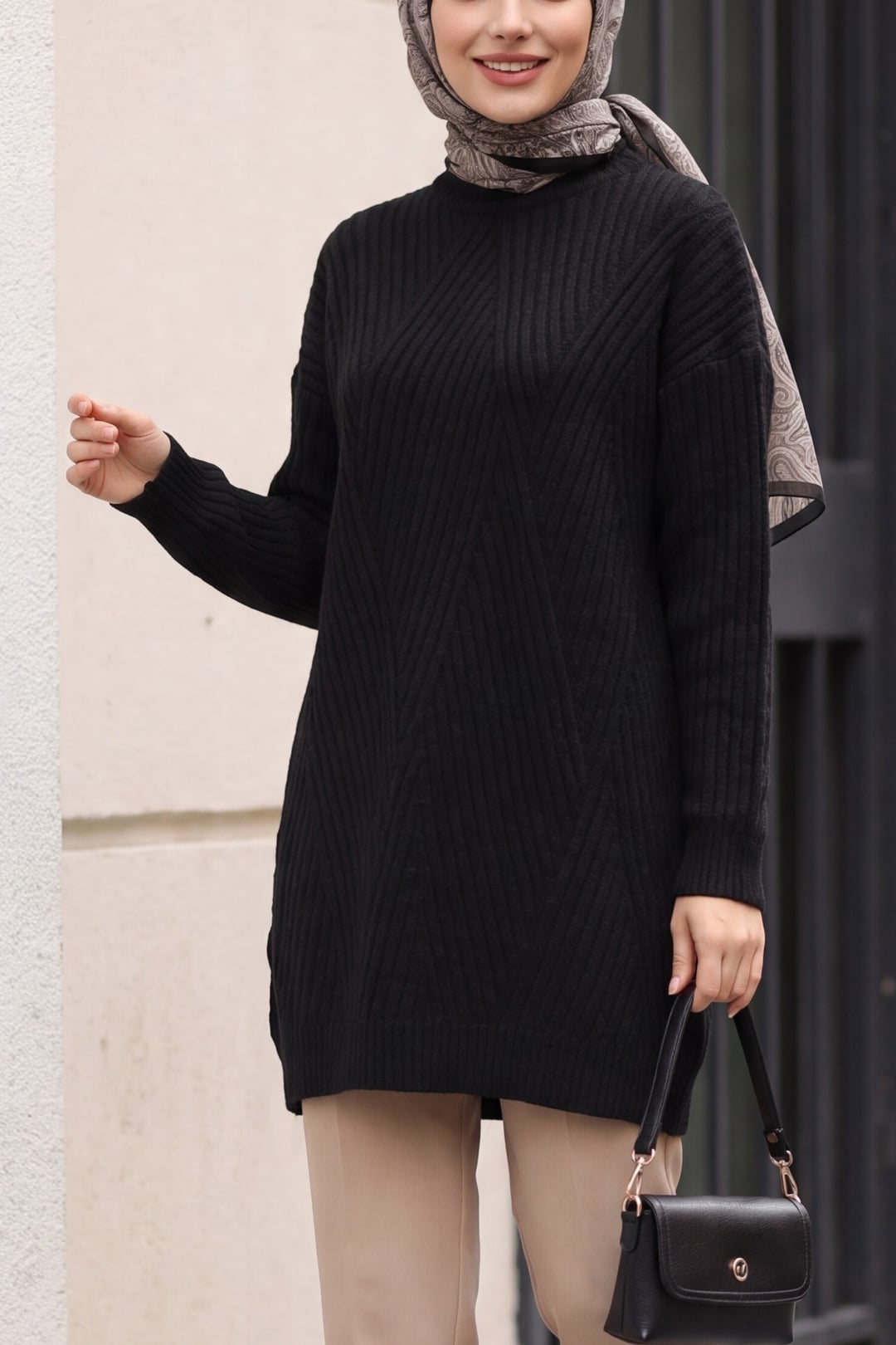Black Ribbed Knit Diamond Pattern Tunic - Podyumplus - by Peralane