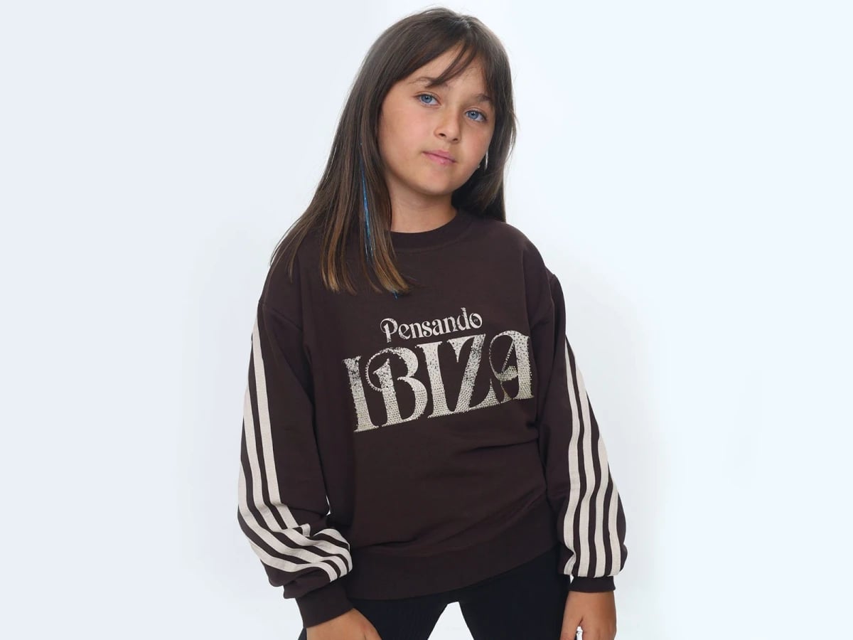Girls' Ibiza Print 2-Thread Sweatshirt - Dark Brown - Vizviz - by Peralane