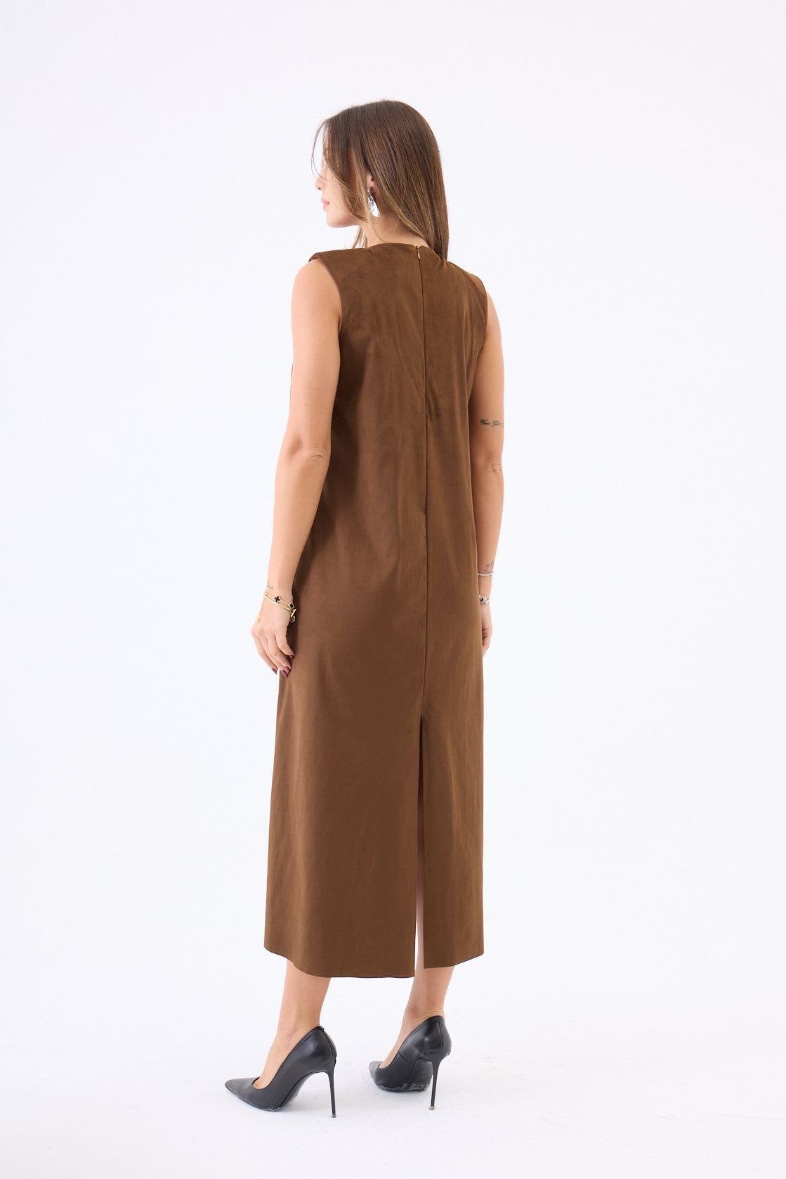 Sleeveless Midi Dress in Camel Brown - Fame - by Peralane - photo 3